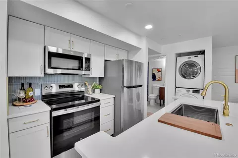 Kitchen - 4878 E Kentucky Ave #E, Denver, CO 80246 photo 3 of 4