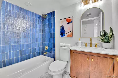 Bath - 4878 E Kentucky Ave #E, Denver, CO 80246 photo 2 of 2