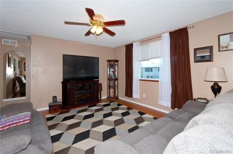 270 Elm St, Bennett, CO 80102 photo 4