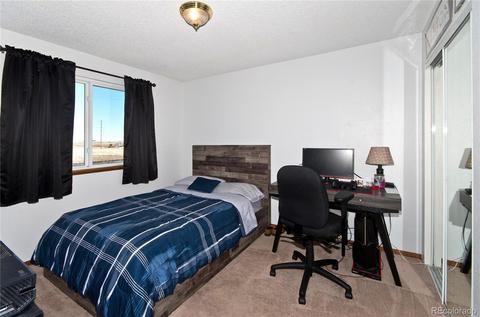 270 Elm St, Bennett, CO 80102 photo 12