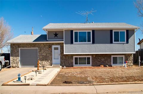 270 Elm St, Bennett, CO 80102 photo 1