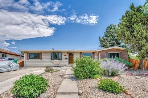 2831 Cottonwood Dr, Denver, CO 80221