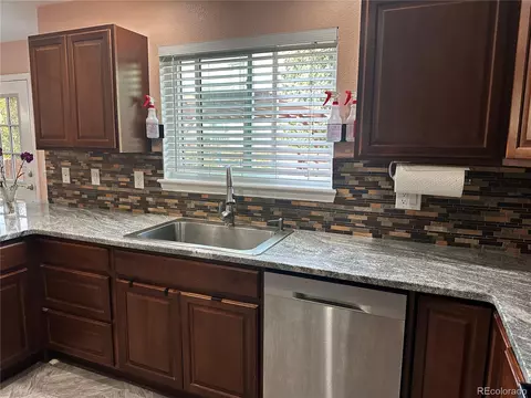 18562 E Bates Dr, Aurora, CO 80013 photo 6