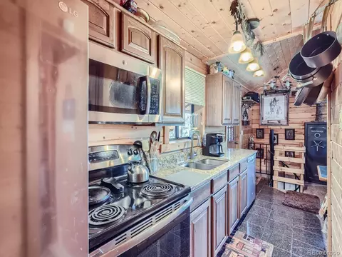 Kitchen - 139 Hayes Rd, Bailey, CO 80421 photo 3 of 3