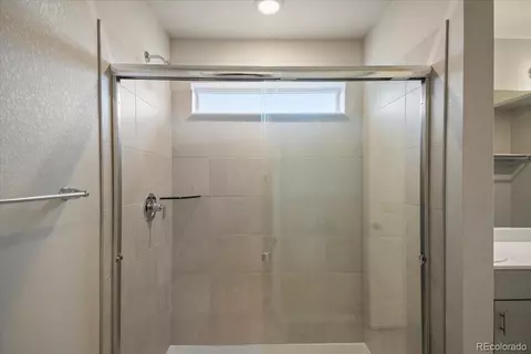 Bath - 21183 E 63rd Dr, Aurora, CO 80019 photo 5 of 7