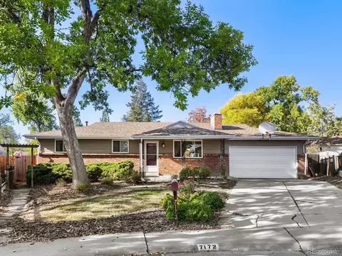 7172 W Glasgow Pl, Littleton, CO 80128