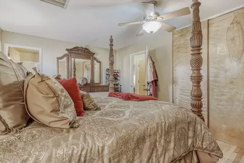 7464 E Colgate Pl, Denver, CO 80231 photo 18