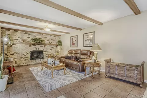 7464 E Colgate Pl, Denver, CO 80231 photo 6