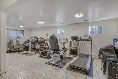 7464 E Colgate Pl, Denver, CO 80231 photo 17