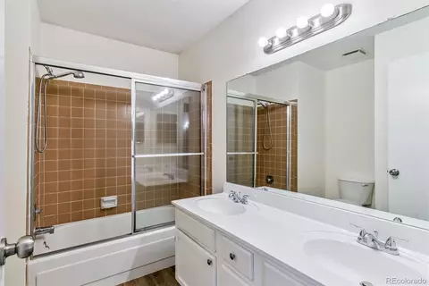 Bath - 12993 E Cornell Ave, Aurora, CO 80014 photo 1 of 5