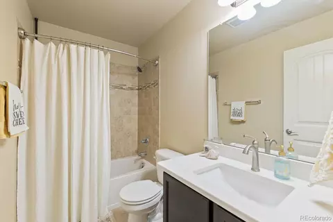 Bath - 6649 13th St, Frederick, CO 80530 photo 4 of 5