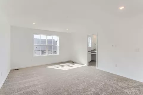 24716 Evans Dr, Aurora, CO 80018 photo 8