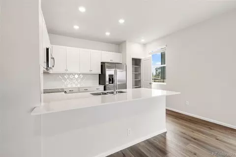 Kitchen - 24226 E 53rd Dr, Aurora, CO 80019 photo 4 of 4