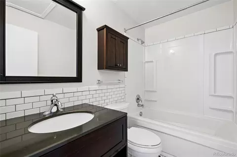 Bath - 17593 E Temple Dr, Aurora, CO 80015 photo 2 of 2