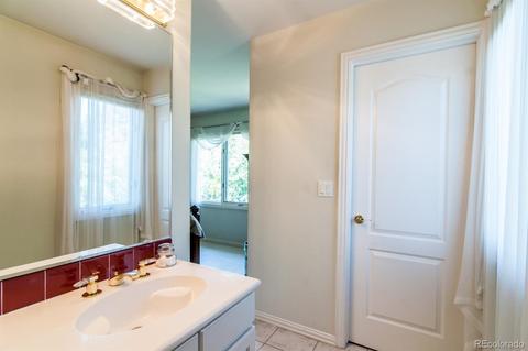 5261 E Long Ln, Centennial, CO 80122 photo 18
