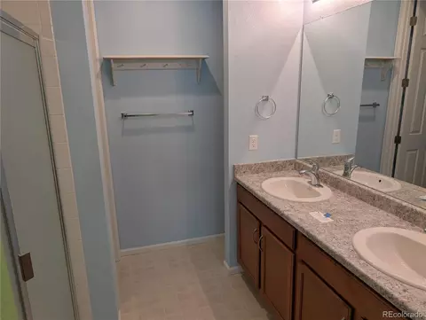 27646 E 10th Dr, Aurora, CO 80018 photo 10