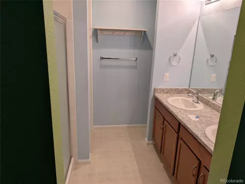 27646 E 10th Dr, Aurora, CO 80018 photo 6