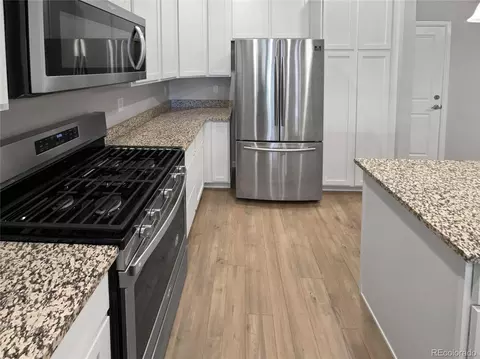 Kitchen - 14948 E Belleview Ave, Aurora, CO 80015 photo 4 of 4