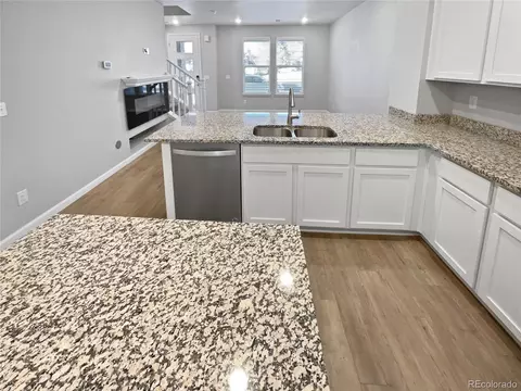 Kitchen - 14948 E Belleview Ave, Aurora, CO 80015 photo 3 of 4