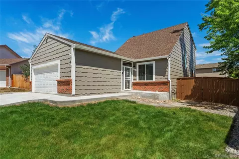 9621 Orangewood Dr, Denver, CO 80260
