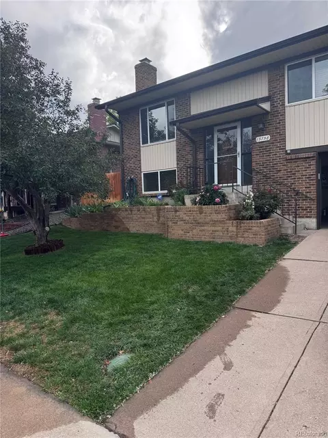 13758 W Asbury Cir, Lakewood, CO 80228