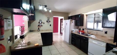 5520 Carson St, Denver, CO 80239 photo 5