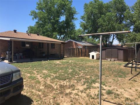 13093 Robins Dr, Denver, CO 80239 photo 2