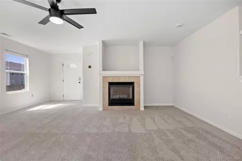 Living - 22130 E Berry Pl, Aurora, CO 80015 photo 2 of 4