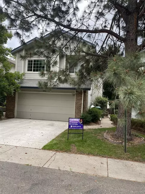 2204 S Nome Ct, Aurora, CO 80014