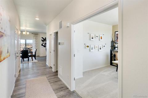 4423 S Valdai Way, Aurora, CO 80015 photo 4