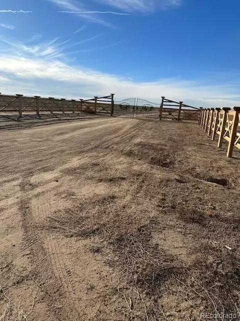 10011 Converse Rd, Bennett, CO 80102 photo 7