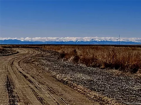 10011 Converse Rd, Bennett, CO 80102 photo 3