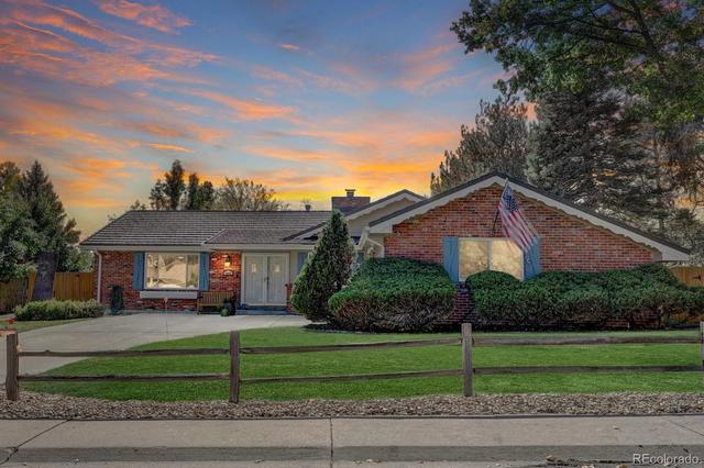 6882 W Walden Pl, Littleton, CO 80128