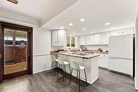 Kitchen - 9090 E Nassau Ave, Denver, CO 80237 photo 4 of 8