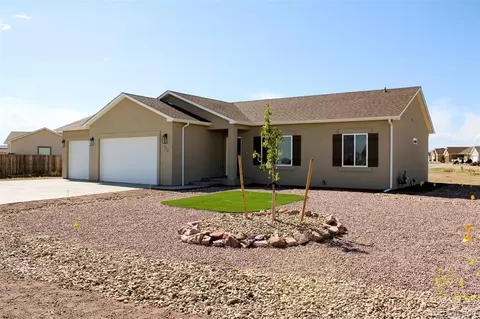 571 N Campbell Dr, Pueblo West, CO 81007