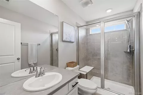 Bath - 17668 Eclipse St, Broomfield, CO 80023 photo 2 of 5
