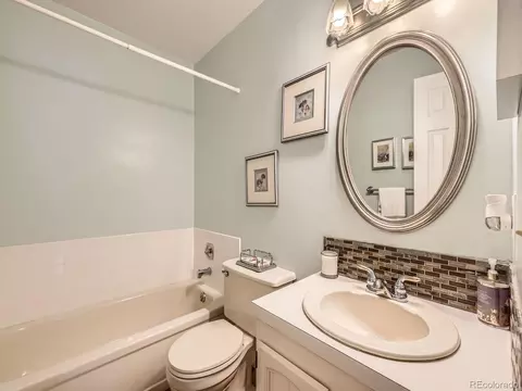 Bath - 3002 E Long Cir, Centennial, CO 80122 photo 4 of 4