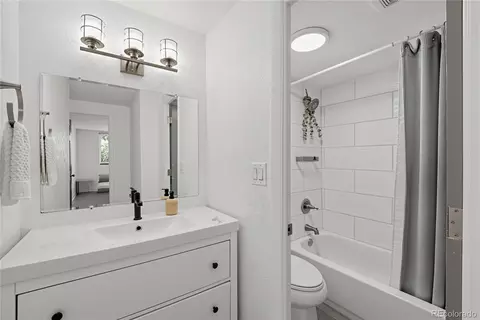 Bath - 1125 N Washington St #503, Denver, CO 80203 photo 1 of 2