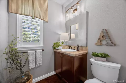 Bath - 6726 S Quantock Way, Aurora, CO 80016 photo 2 of 6