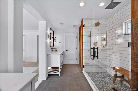Bath - 6726 S Quantock Way, Aurora, CO 80016 photo 3 of 6