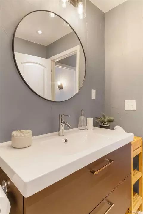 Bath - 4415 S Union St, Morrison, CO 80465 photo 3 of 3