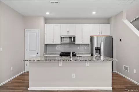 Kitchen - 21323 E 59th Pl, Aurora, CO 80019 photo 1 of 2