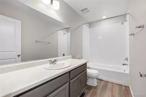 Bath - 21323 E 59th Pl, Aurora, CO 80019 photo 2 of 2