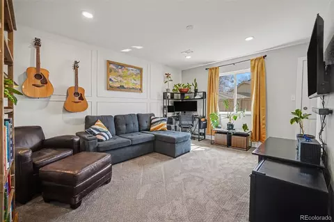 972 S Miller St, Lakewood, CO 80226