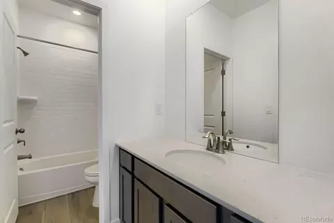 Bath - 16775 E Kettle Ave, Centennial, CO 80016 photo 2 of 2