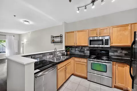 2895 W Riverwalk Cir #104, Littleton, CO 80123