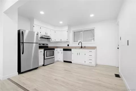 12254 E Beekman Pl, Denver, CO 80239