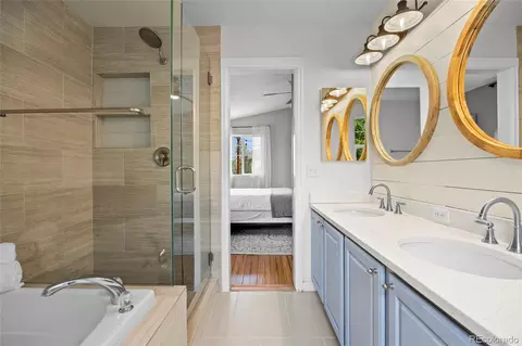 Bath - 21499 E Nassau Ave, Aurora, CO 80013 photo 3 of 5
