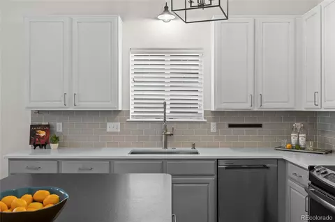 Kitchen - 21499 E Nassau Ave, Aurora, CO 80013 photo 2 of 5