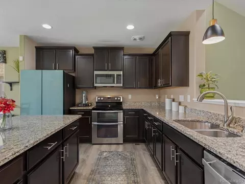 Kitchen - 19467 E 62nd Ave, Aurora, CO 80019 photo 3 of 5